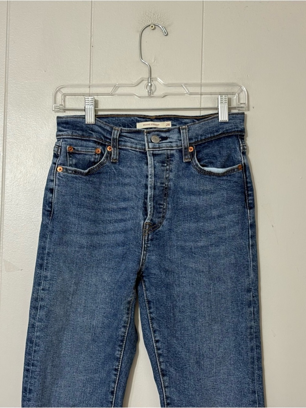 Levi’s Wedgie Straight Jeans Size 26 High Rise Vintage Blue Straight Leg Denim - Picture 2 of 10